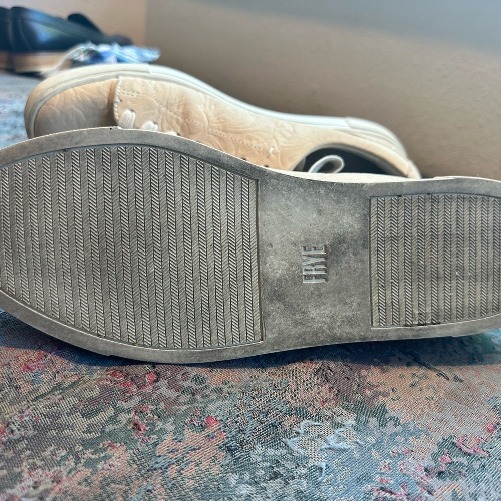 Frye Cream Embossed Leather Low-Top Sneakers - Picture 3 of 5